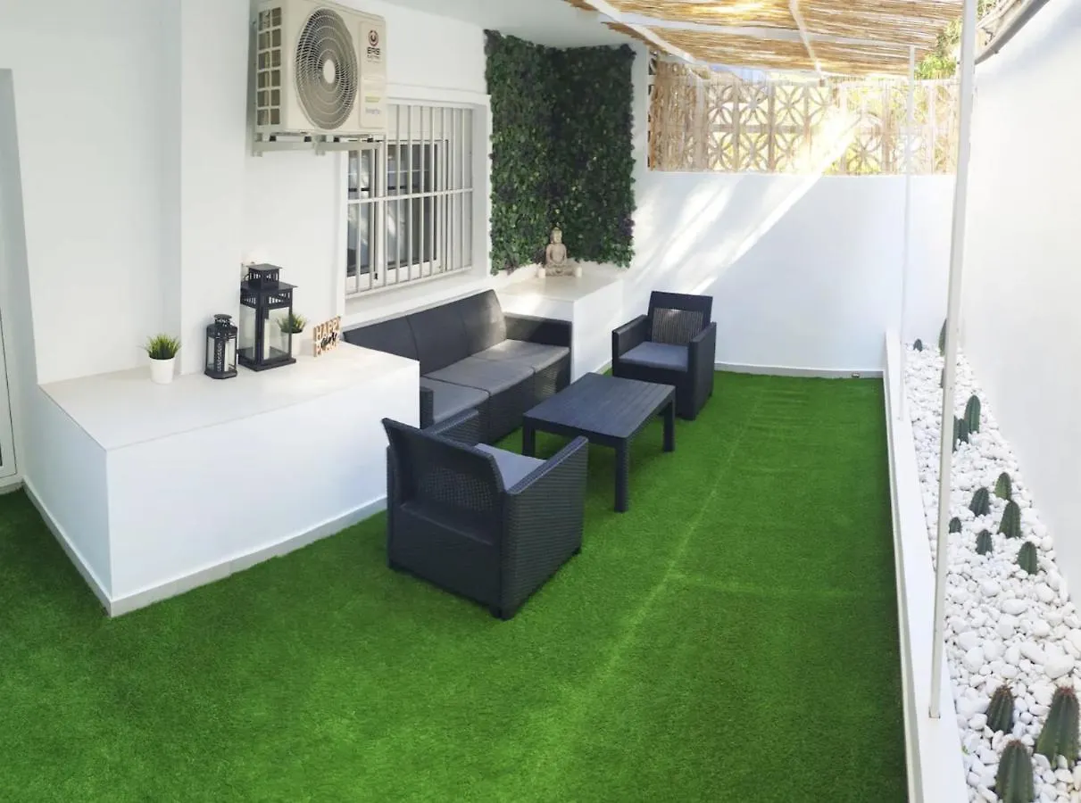 Apartamento Diseno Con Terraza Exterior Chill Out بينالماذينا 0*,